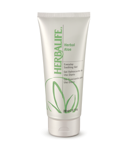 Gel leve, hidratante e não oleoso elaborado com Aloe Vera.